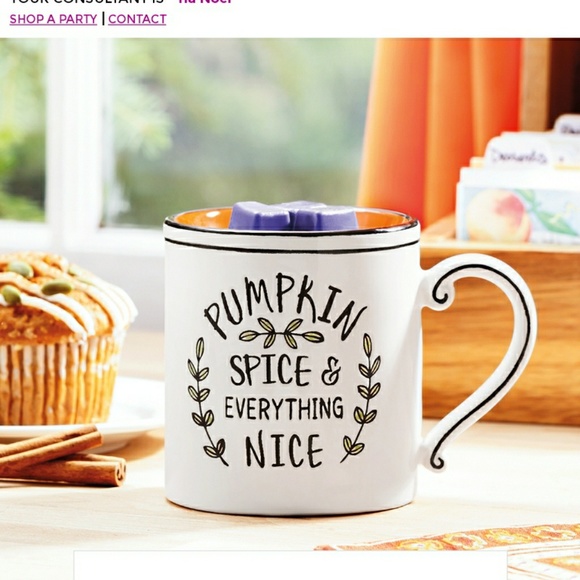 Meet your Posher, Tia - Picture 2 of 2